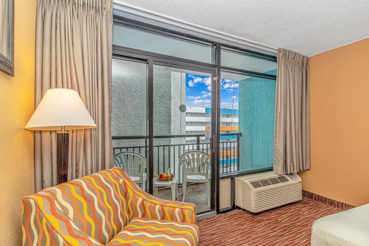 Landmark Resort 1422 Massive Pools And Lazy Rivers Perfect For A Couple Or Party Of 4 Myrtle Beach Room photo